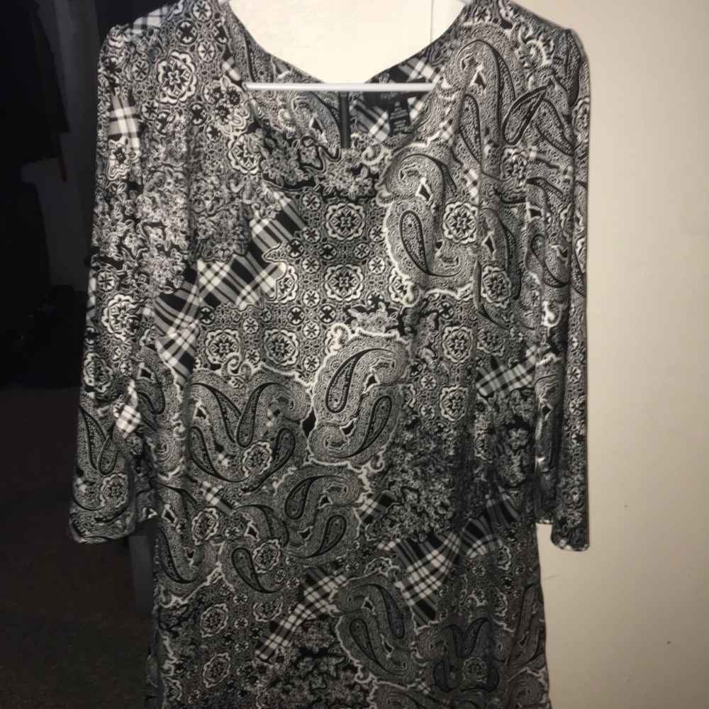 Knee length black and white dress
